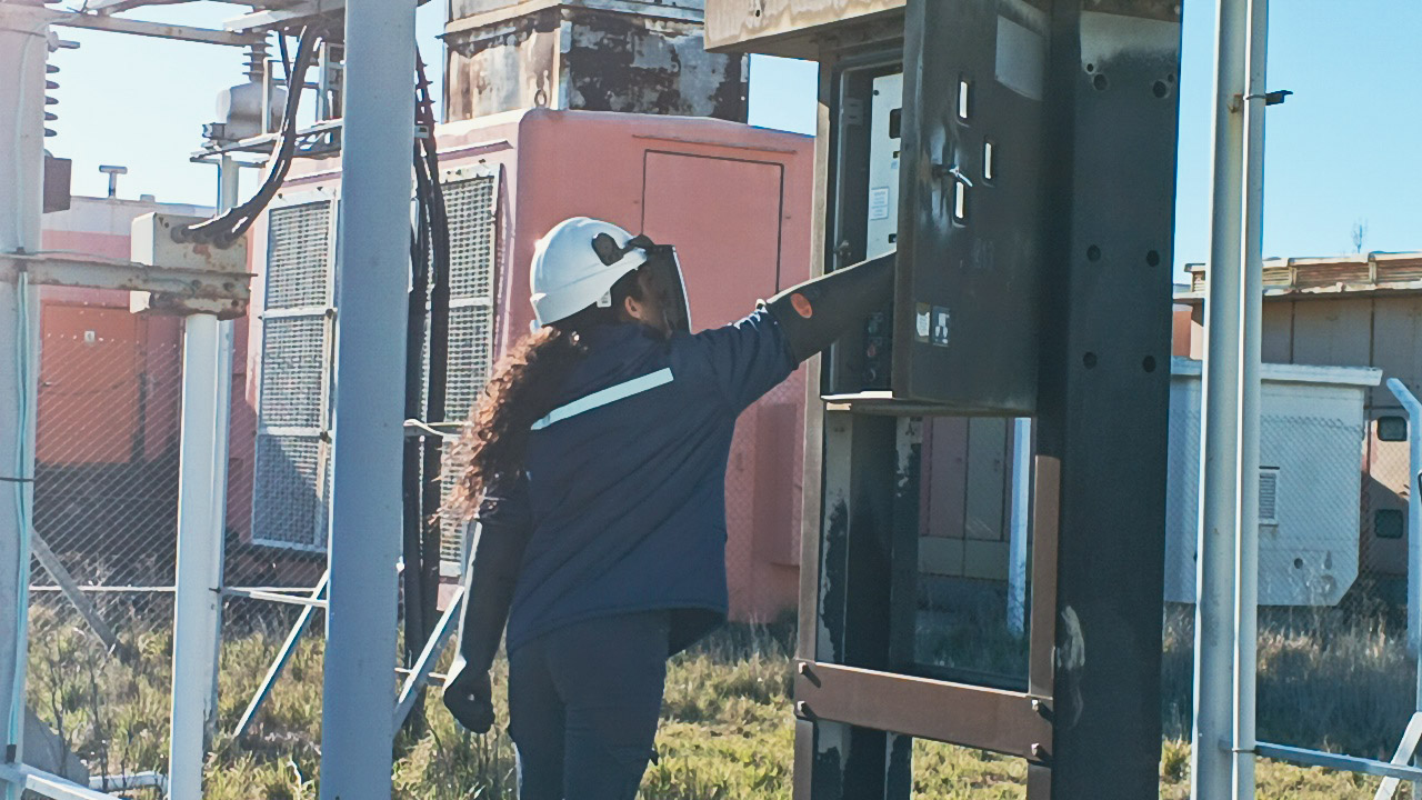 Santa Cruz avanza con pruebas de reserva fría sin afectar el servicio eléctrico